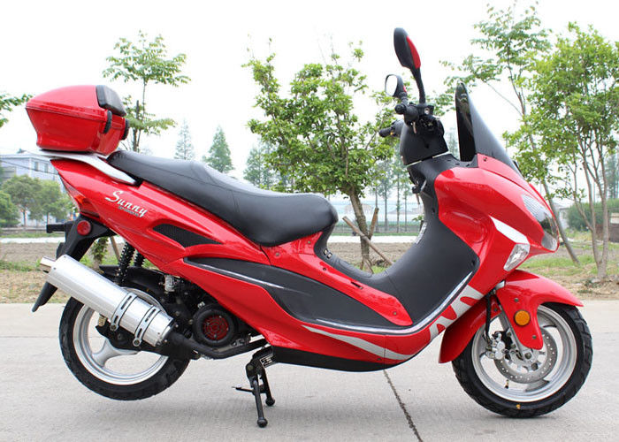 Vier Farben gasen Moped-Roller mit Windschutzscheibe CVT, schnelle Geschwindigkeits-Bewegungsroller 150cc