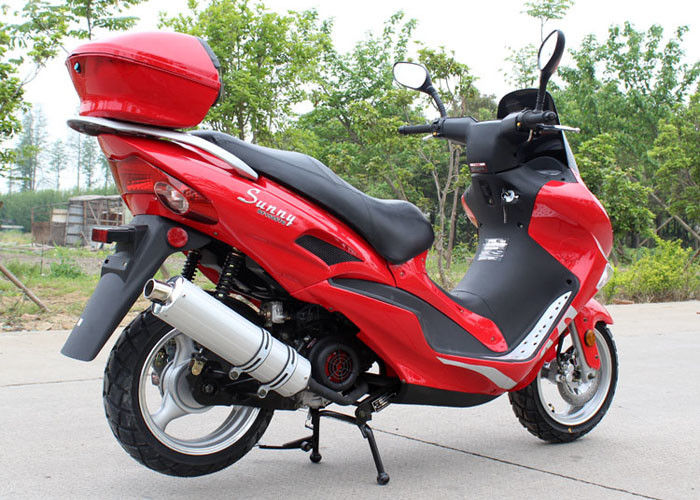 Vier Farben gasen Moped-Roller mit Windschutzscheibe CVT, schnelle Geschwindigkeits-Bewegungsroller 150cc