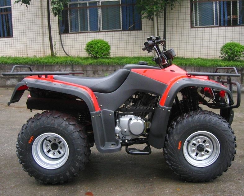 Nutzen vierrädrige Motorräder 250cc Vierrad-ATV mit großem Wellenantrieb