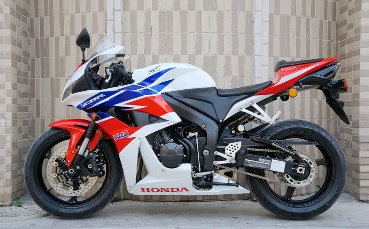 Yamaha-Bewegungsroller-Flüssigkeit kühlte ab, das elektrisch betriebene Vierzylinder Motorrad 600cc inline
