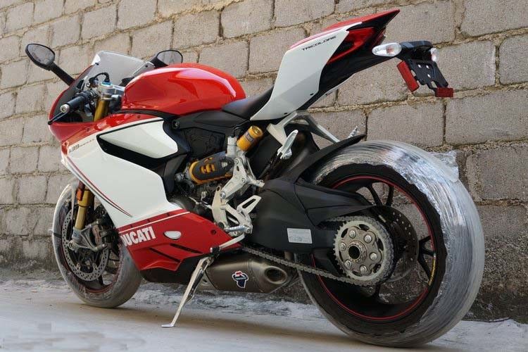 Ducati-Art vier Motorräder des Anschlags 1199cc starke mit 90° „L“ Doppelzylinder