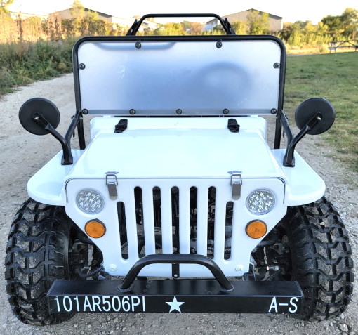 Weiße Mini Gas Golf Cart Jeep-AUSLESE Ausgabe angehoben mit kundenspezifischen Kanten und Fender-Aufflackern